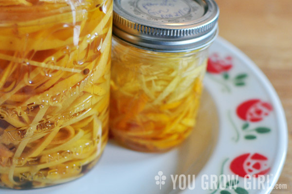 Grapefruit Bitters and Pomelo Gin